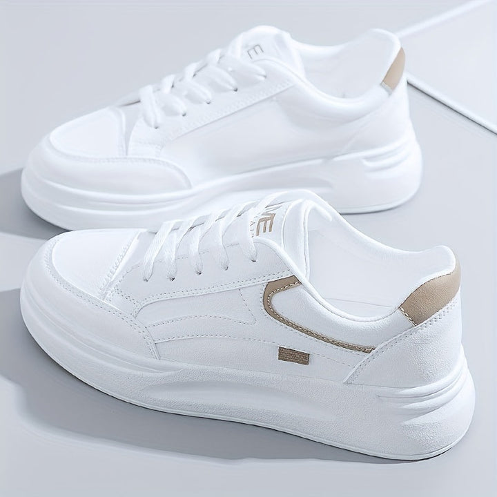 Baskets blanches chic confort léger