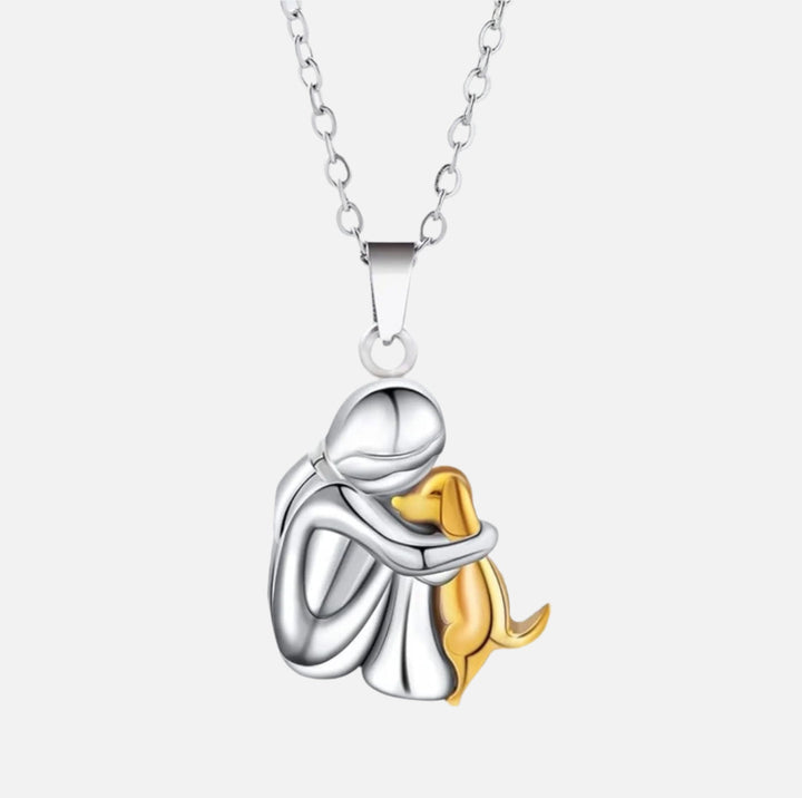 Collier avec une étreinte de chien