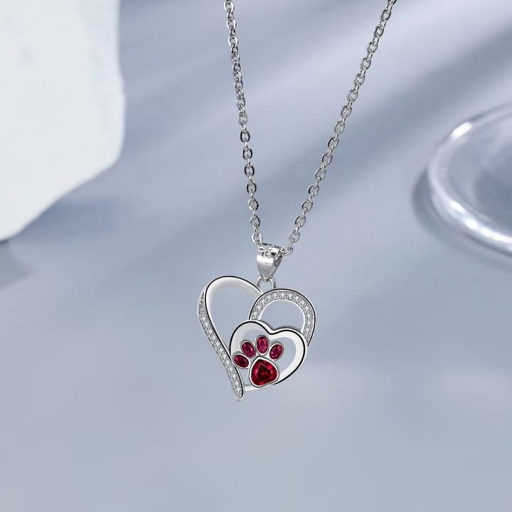 Collier de pattes - Dans une connexion amoureuse