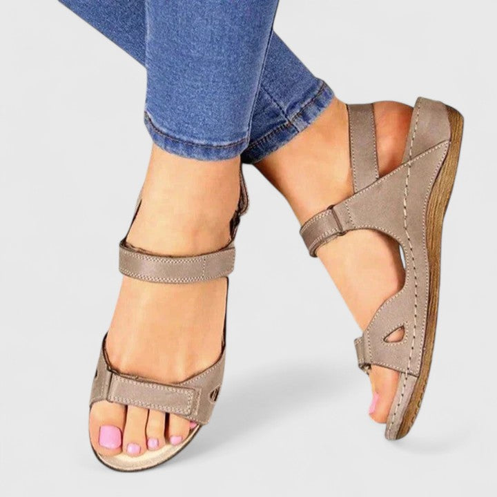 Avrie - Sandales de Confort Plates
