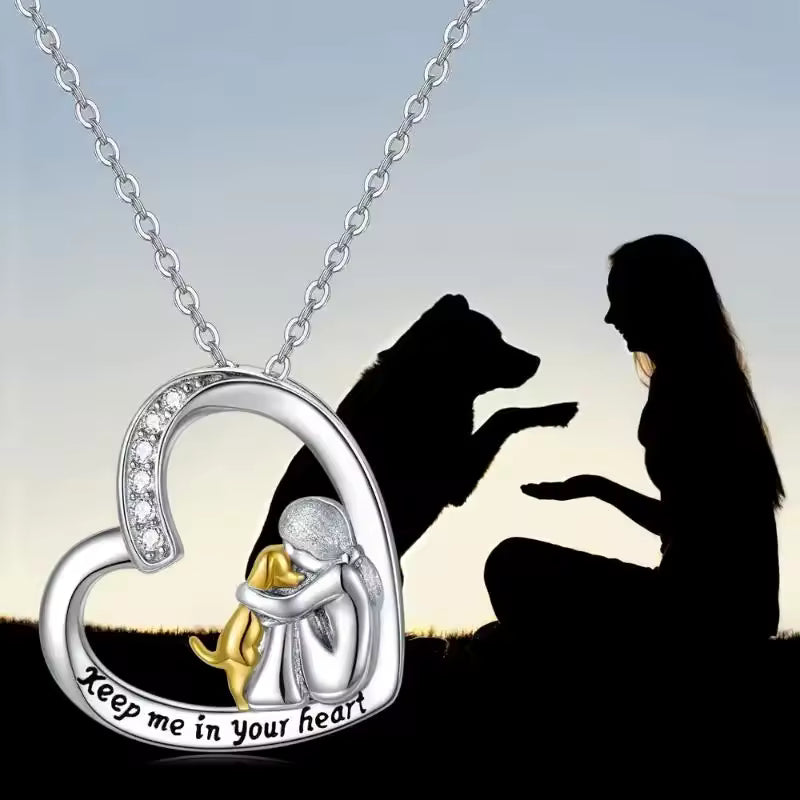 Collier avec une étreinte de chien