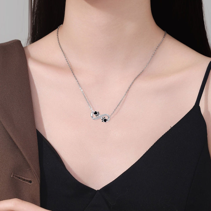 Collier Infini avec Patte et Zircone
