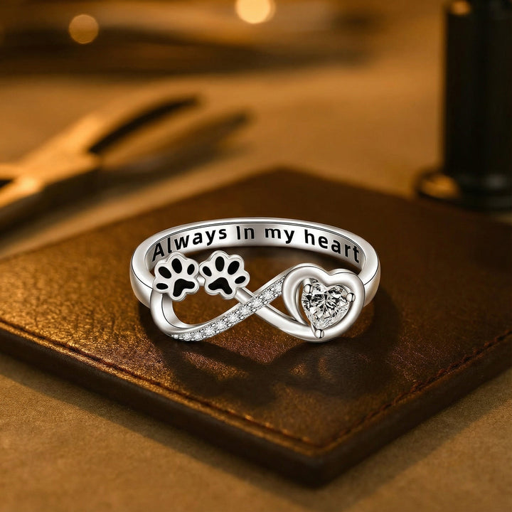 Bague avec empreinte de patte, cœur de zircons et symbole infini