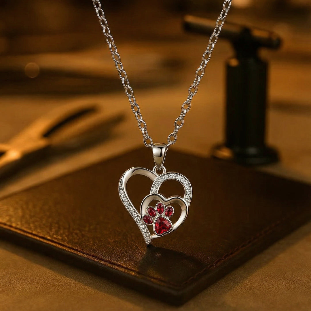 Collier de pattes - Dans une connexion amoureuse