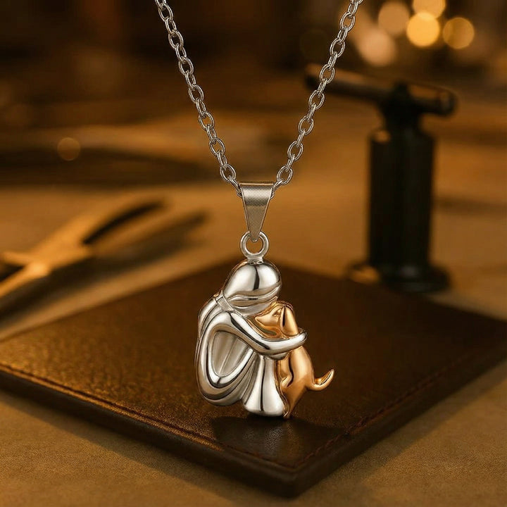 Collier avec une étreinte de chien